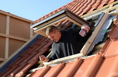 Pose de fenêtres de toit Velux à Sampans